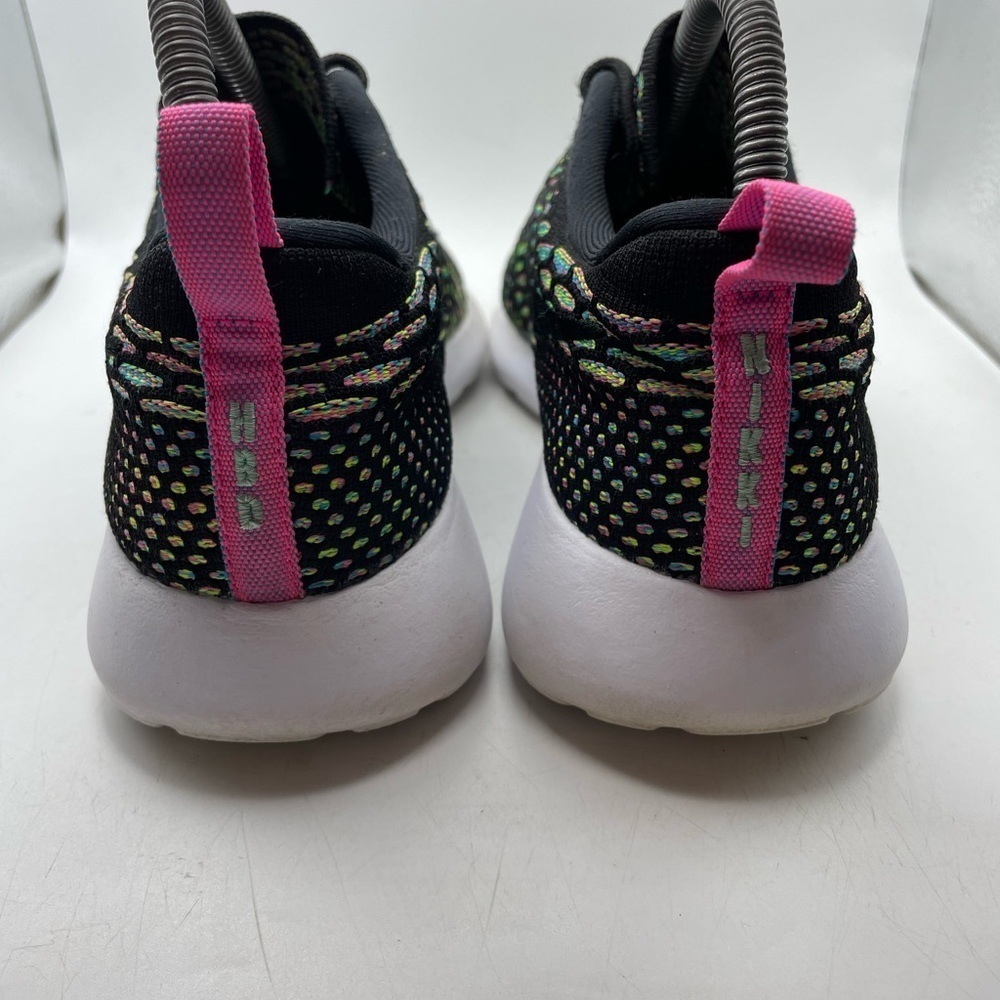 Nike ID Roshe Flyknit Mercurial women’s Black and Green Sneakers size 7.5 - Picture 6 of 9